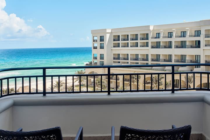 JW Marriott Cancun Resort & Spa