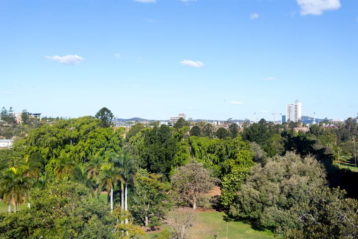 Royal On The Park