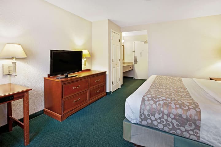 La Quinta Inn by Wyndham Detroit Canton