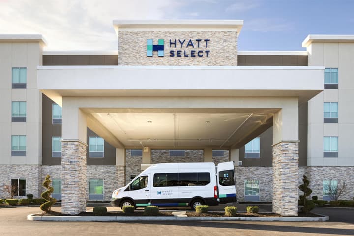 Hyatt Select St. Louis Airport