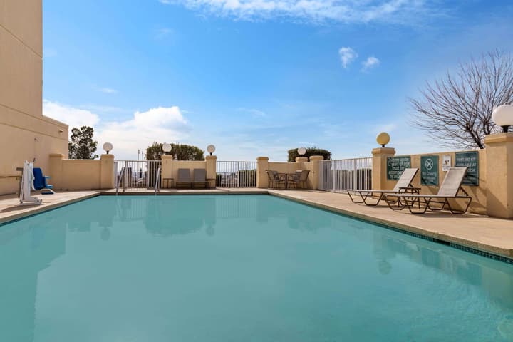 La Quinta Inn & Suites by Wyndham El Paso East
