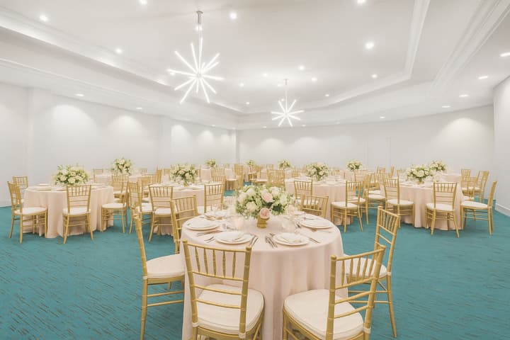 Holiday Inn Resort Kissimmee by the Parks by IHG
