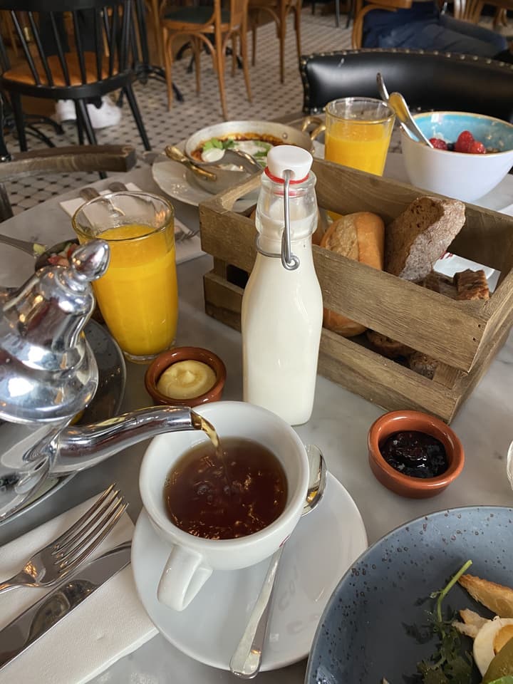 Craves Hotel
