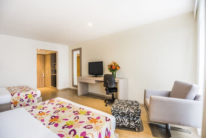 Hotel Rosales Plaza