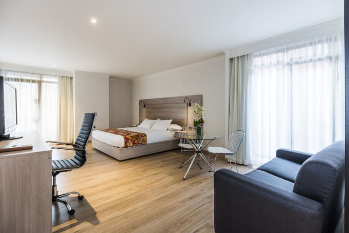 Hotel Rosales Plaza