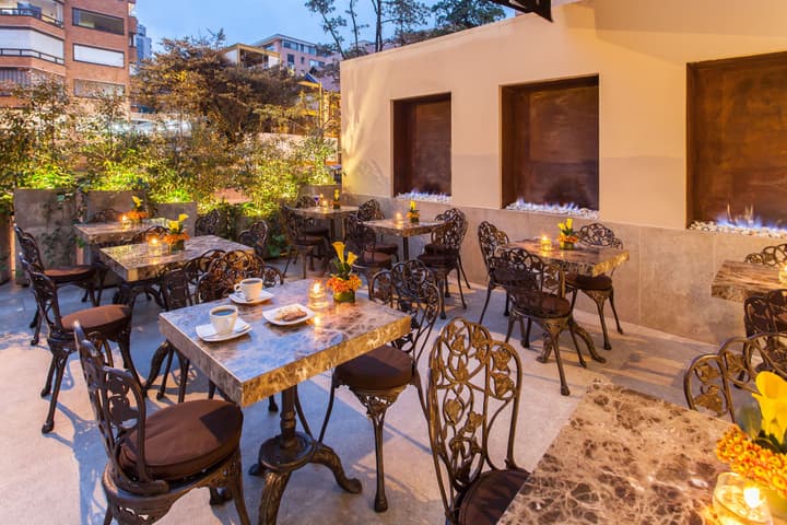 Hotel Rosales Plaza