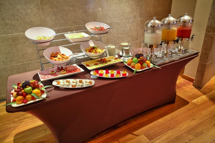 Hotel Rosales Plaza