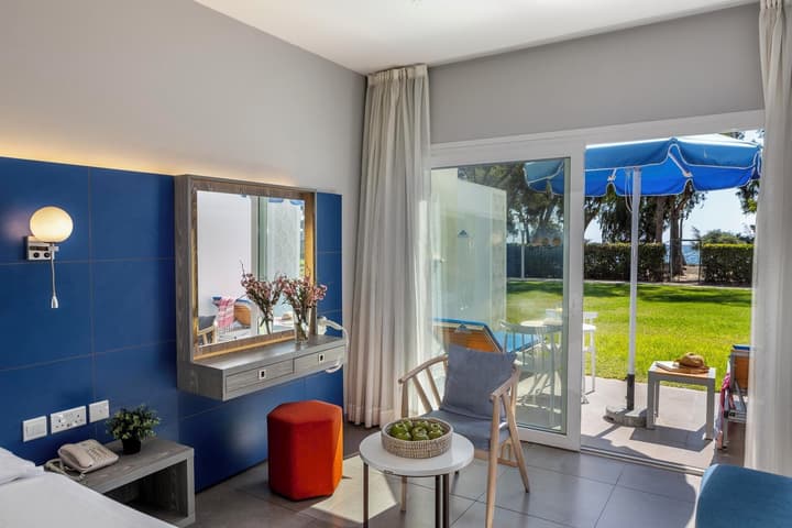 Park Beach Hotel