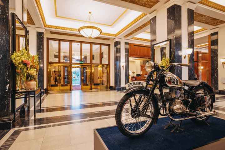 Grand Hotel International