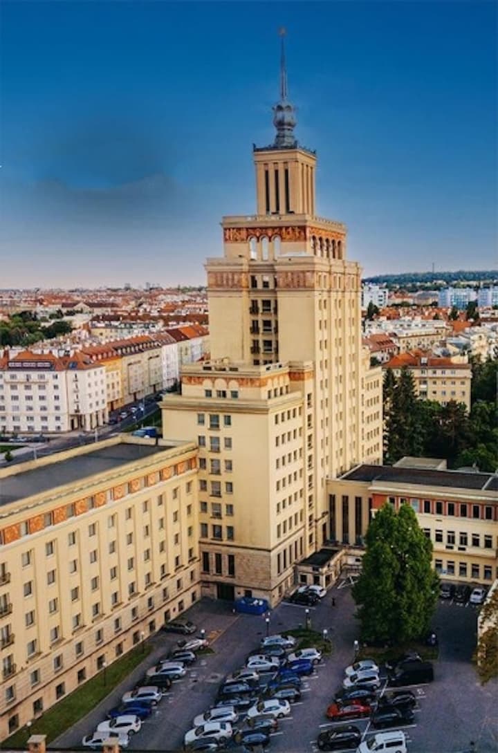 Grand Hotel International