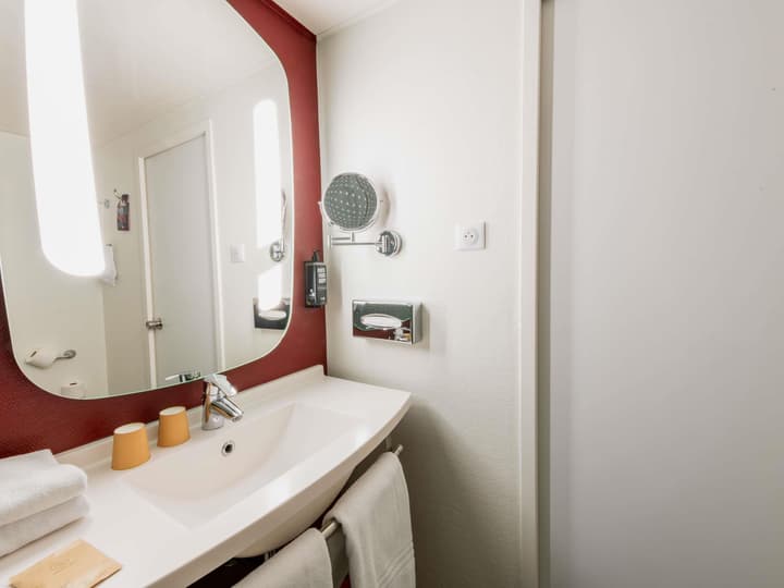 ibis Paris Gare de Lyon Ledru Rollin 12ème