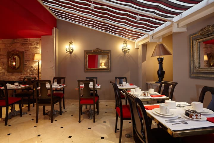 Hôtel Relais Saint Jacques Paris