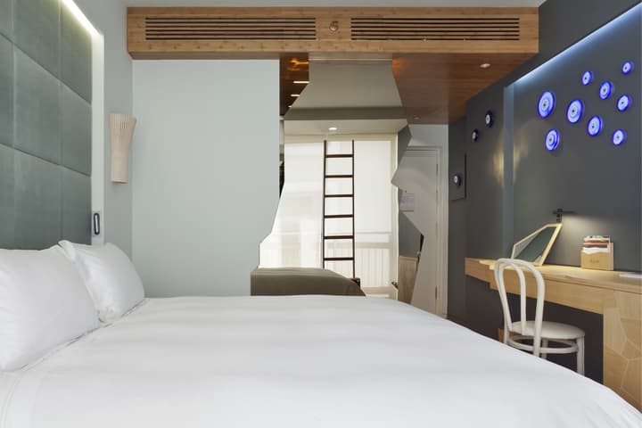 New Hotel