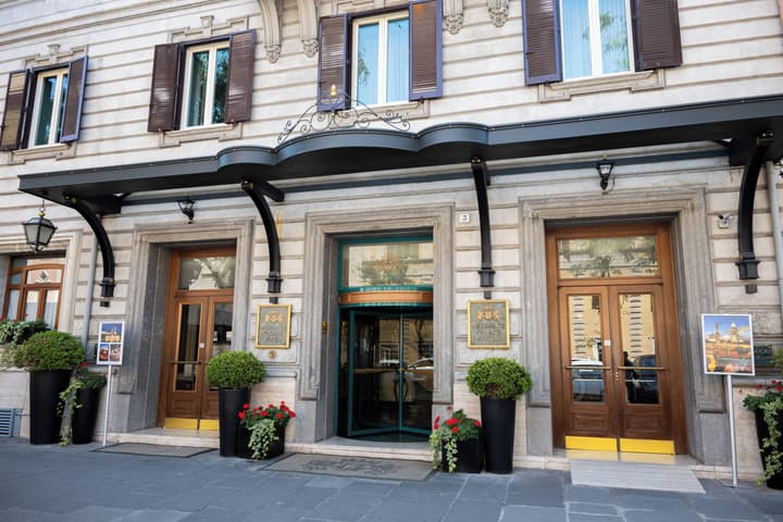 Mecenate Palace