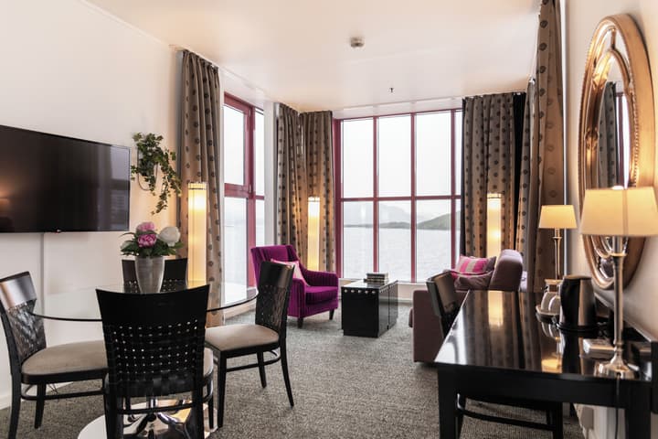 Home Hotel Arcticus