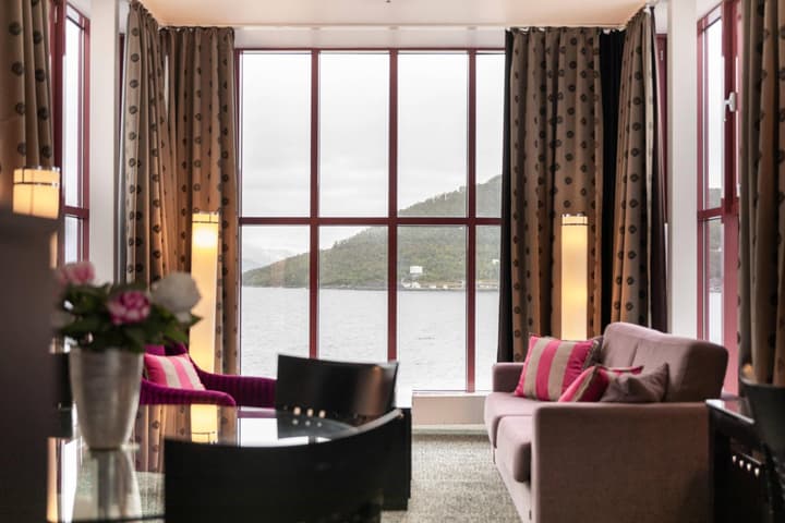 Home Hotel Arcticus