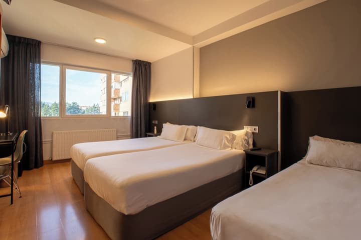Hotel Sancho Ramírez