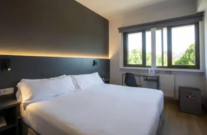 Hotel Sancho Ramírez