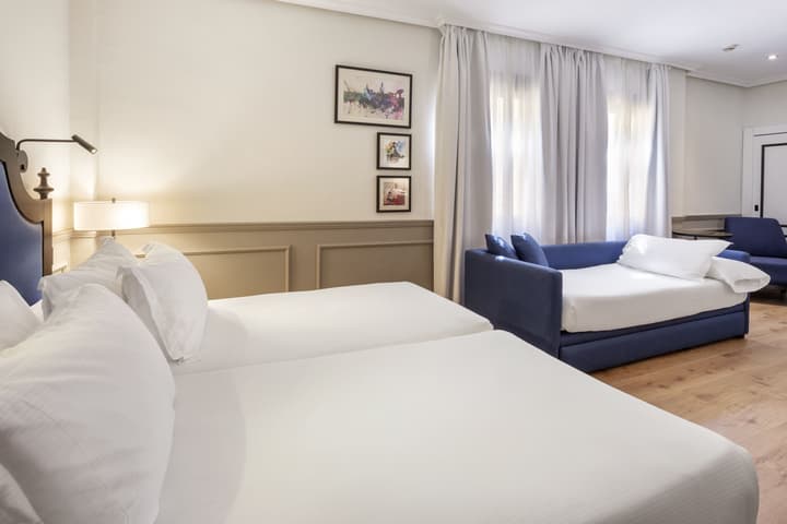 H10 Corregidor Boutique Hotel