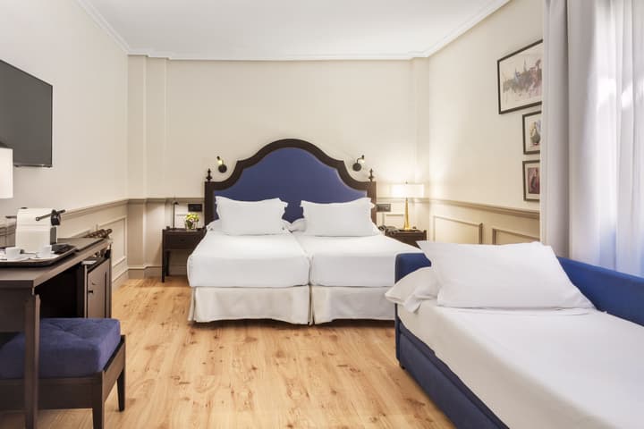 H10 Corregidor Boutique Hotel