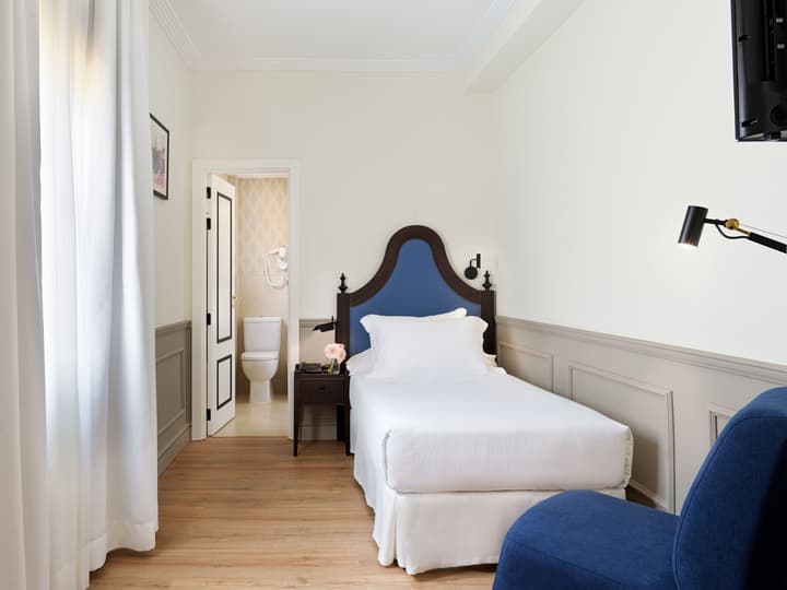 H10 Corregidor Boutique Hotel