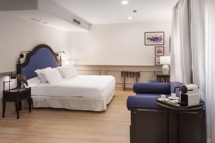 H10 Corregidor Boutique Hotel