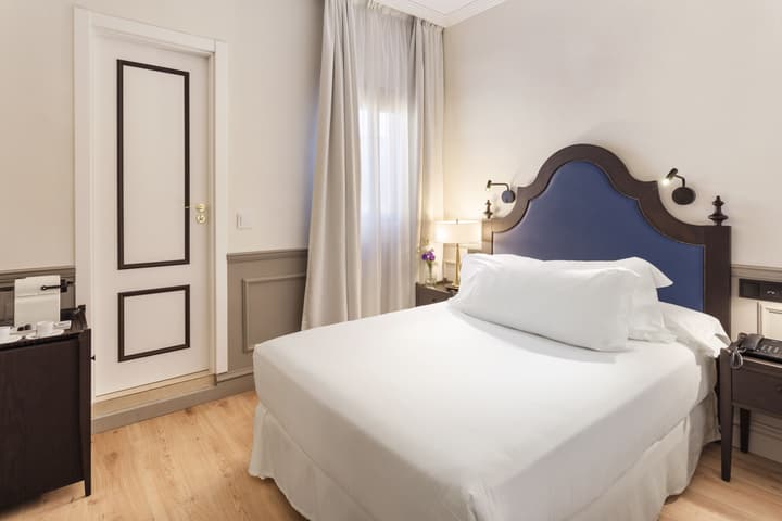 H10 Corregidor Boutique Hotel