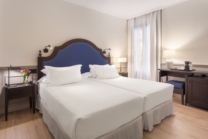 H10 Corregidor Boutique Hotel
