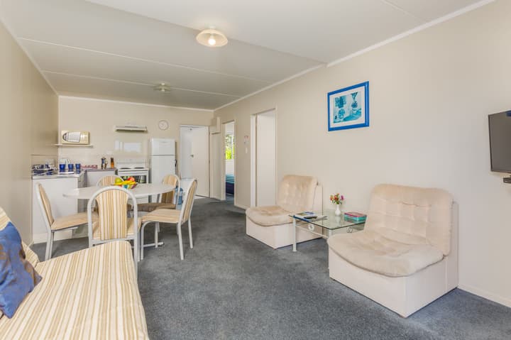 Aloha Seaview Resort Motel
