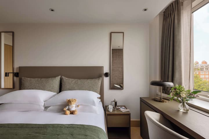 Royal Garden Hotel