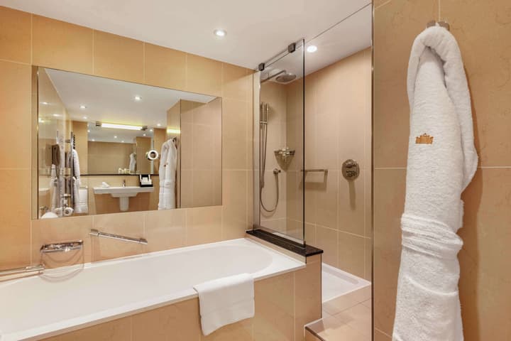 Royal Garden Hotel
