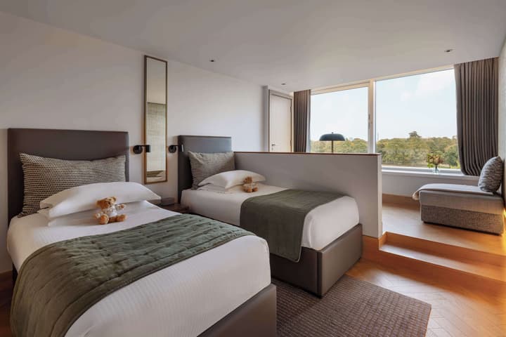 Royal Garden Hotel