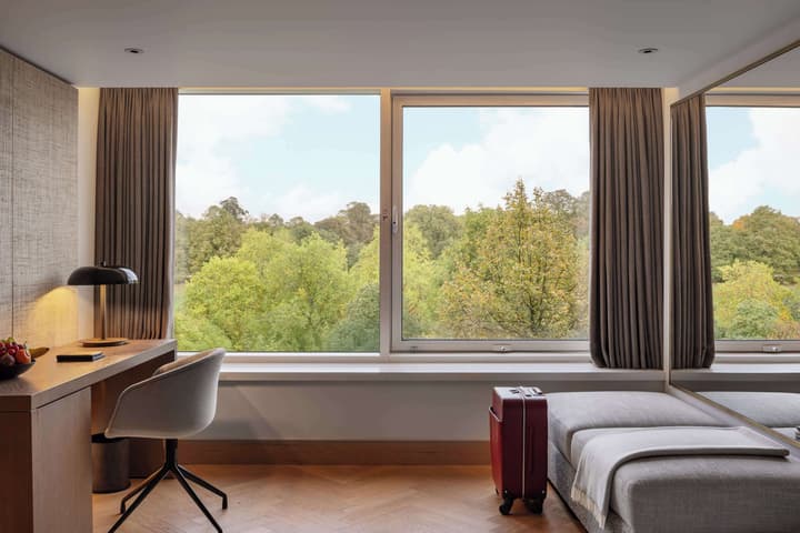 Royal Garden Hotel