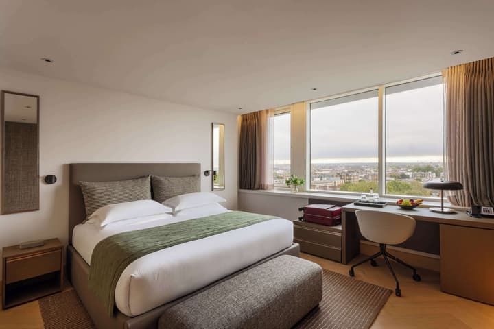 Royal Garden Hotel