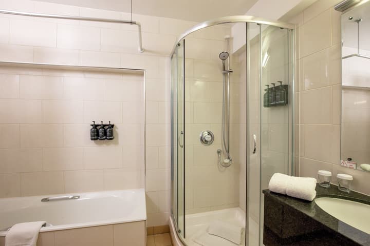 Bedford Hotel