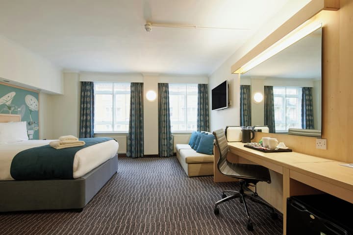 Bedford Hotel