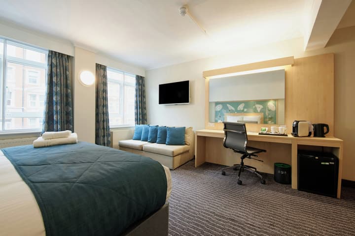 Bedford Hotel
