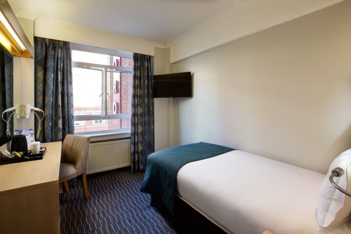 Bedford Hotel