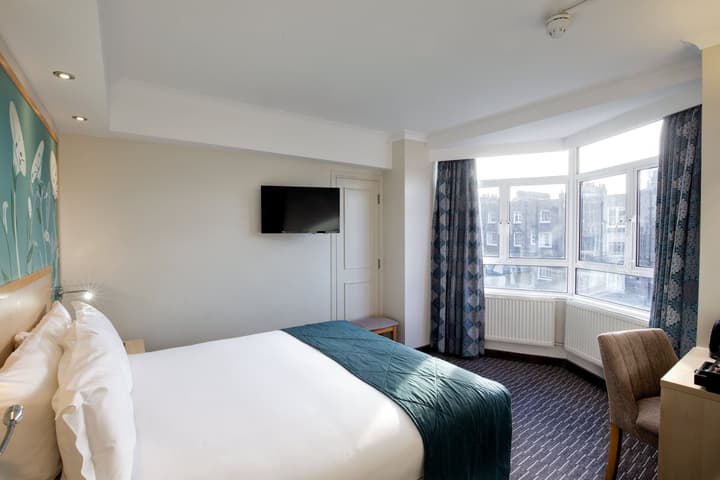 Bedford Hotel
