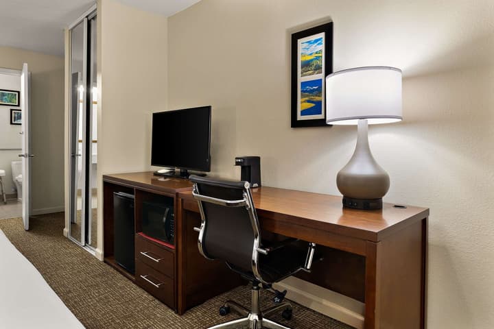 Comfort Inn & Suites Sequoia/Kings Canyon