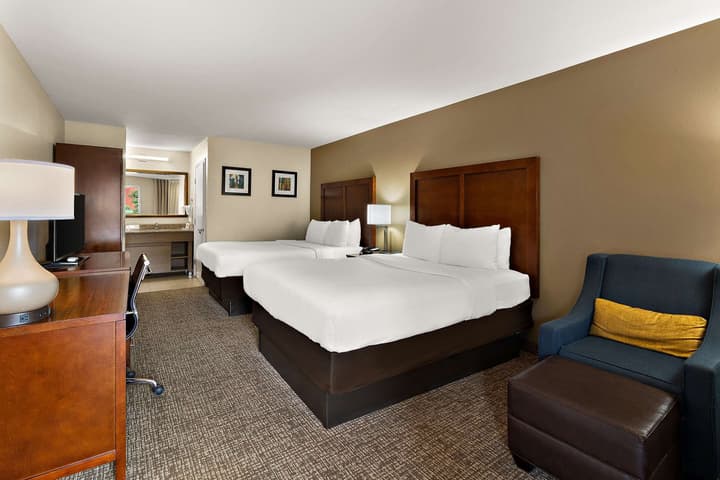 Comfort Inn & Suites Sequoia/Kings Canyon