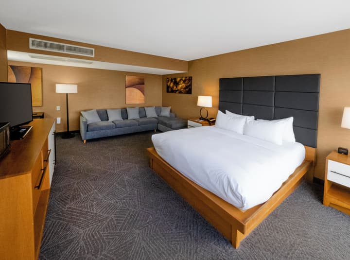 DoubleTree by Hilton Hotel Niagara Falls New York