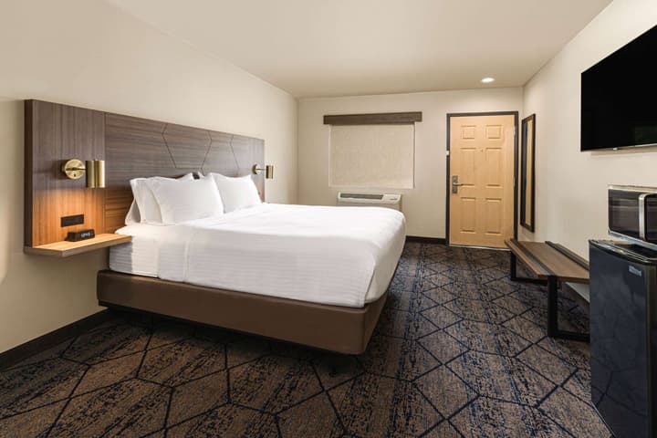Ramada by Wyndham Modesto Yosemite Area