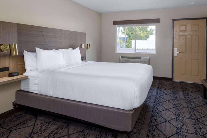 Ramada by Wyndham Modesto Yosemite Area