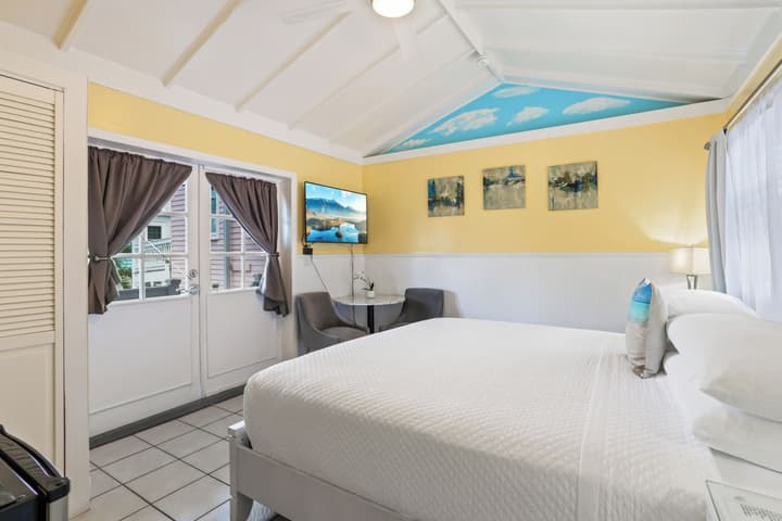 The Palms Hotel