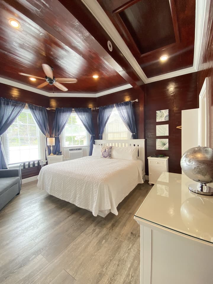 The Palms Hotel