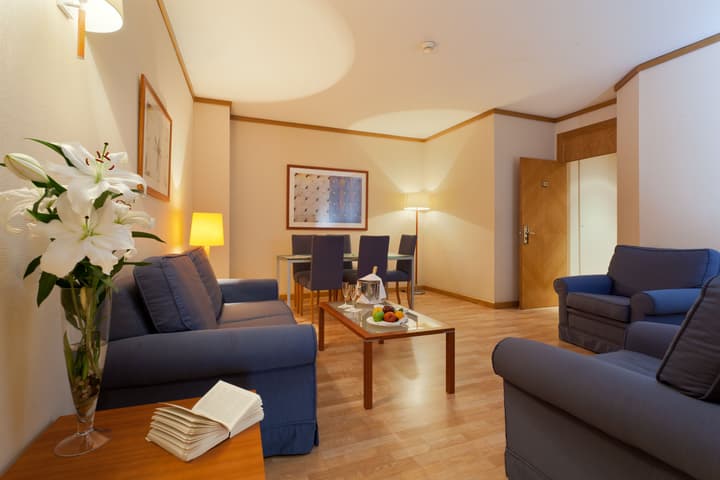 Senator Parque Central Hotel