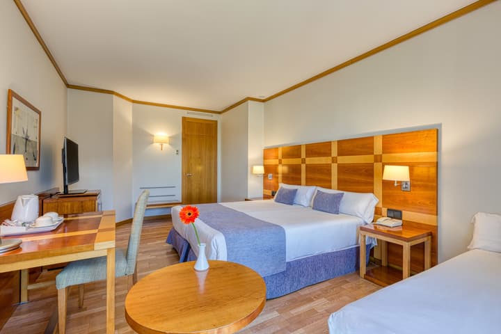 Senator Parque Central Hotel