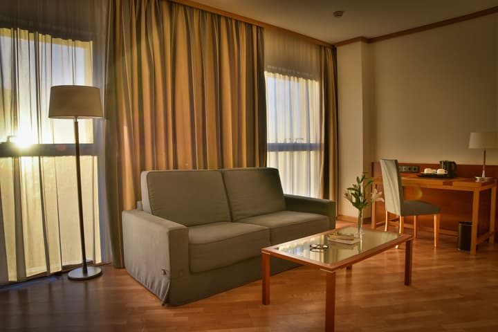 Senator Parque Central Hotel