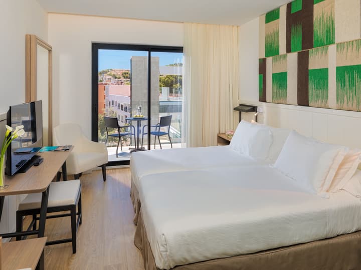H10 Casa del Mar